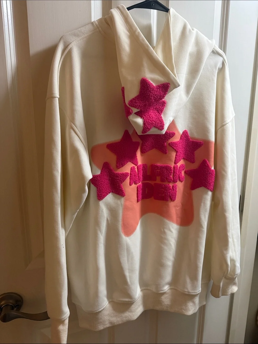 Aelfric Eden Cream Hoodie with Subtle Logo - Picture 4 of 5